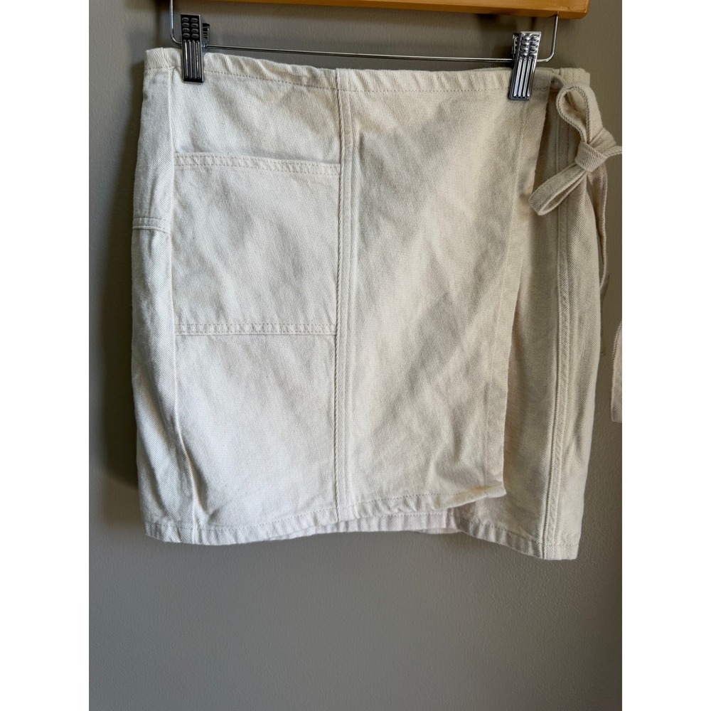 BDG Urban Outfitters Beige Wrap Skirt Size Medium Soft Girl